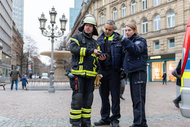 Police and fireman working together