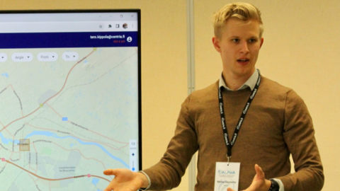Alpha project Markus Säynevirta presenting the one atlas map