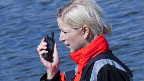 TH1n radio user far from a TETRA base station uses up battery life