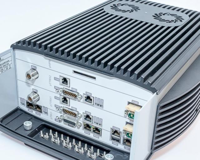 TB3hp TETRA base station TB3hp TETRA base station