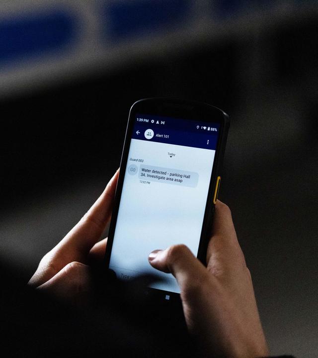 Security officer using agnet on a zebra smartdevice