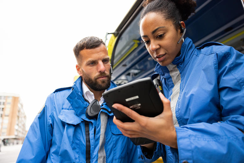 Paramedics using Agnet