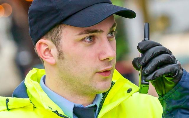 Security professional using TH1n