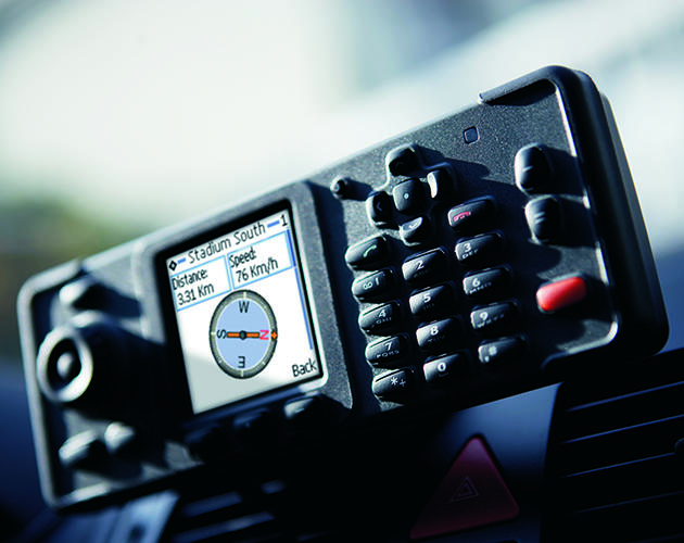 TMR880i TETRA radio in vehicle